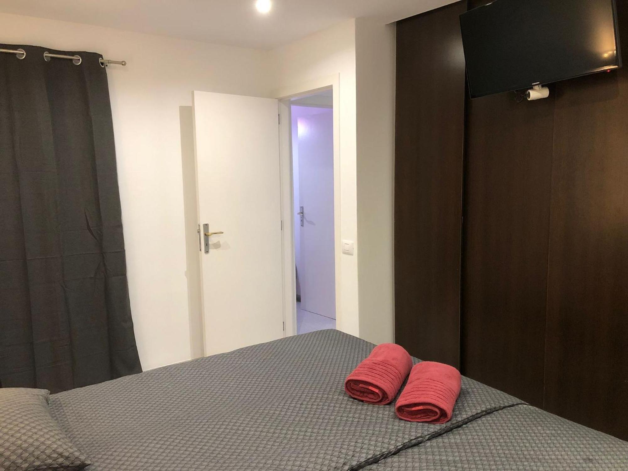 En Victoria Park Apartment *